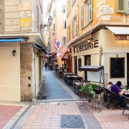 아파트 #36 Bright Eagle Nest Old Town 5 Mins From Sea Ac Wifi