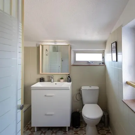 아파트 #36 Bright Eagle Nest Old Town 5 Mins From Sea Ac Wifi *