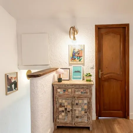 Apartman #36 Bright Eagle Nest Old Town 5 Mins From Sea Ac Wifi Nizza