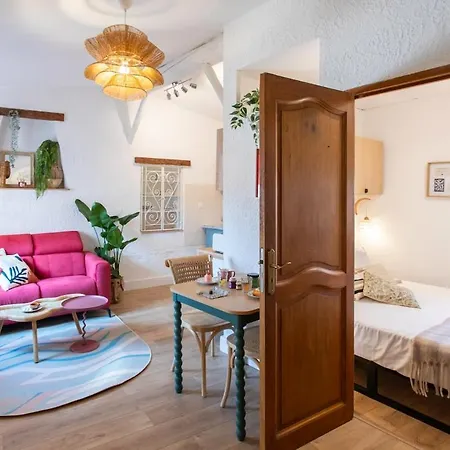 #36 Bright Eagle Nest Old Town 5 Mins From Sea Ac Wifi Apartman